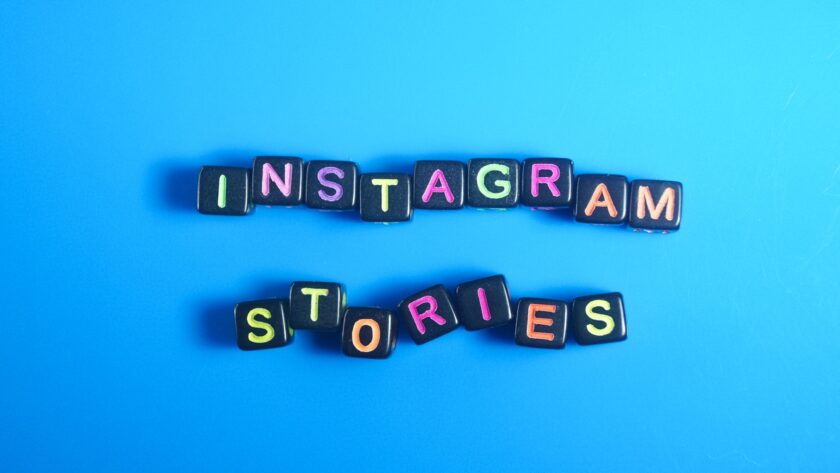 small black cube with the word Instagram stories.